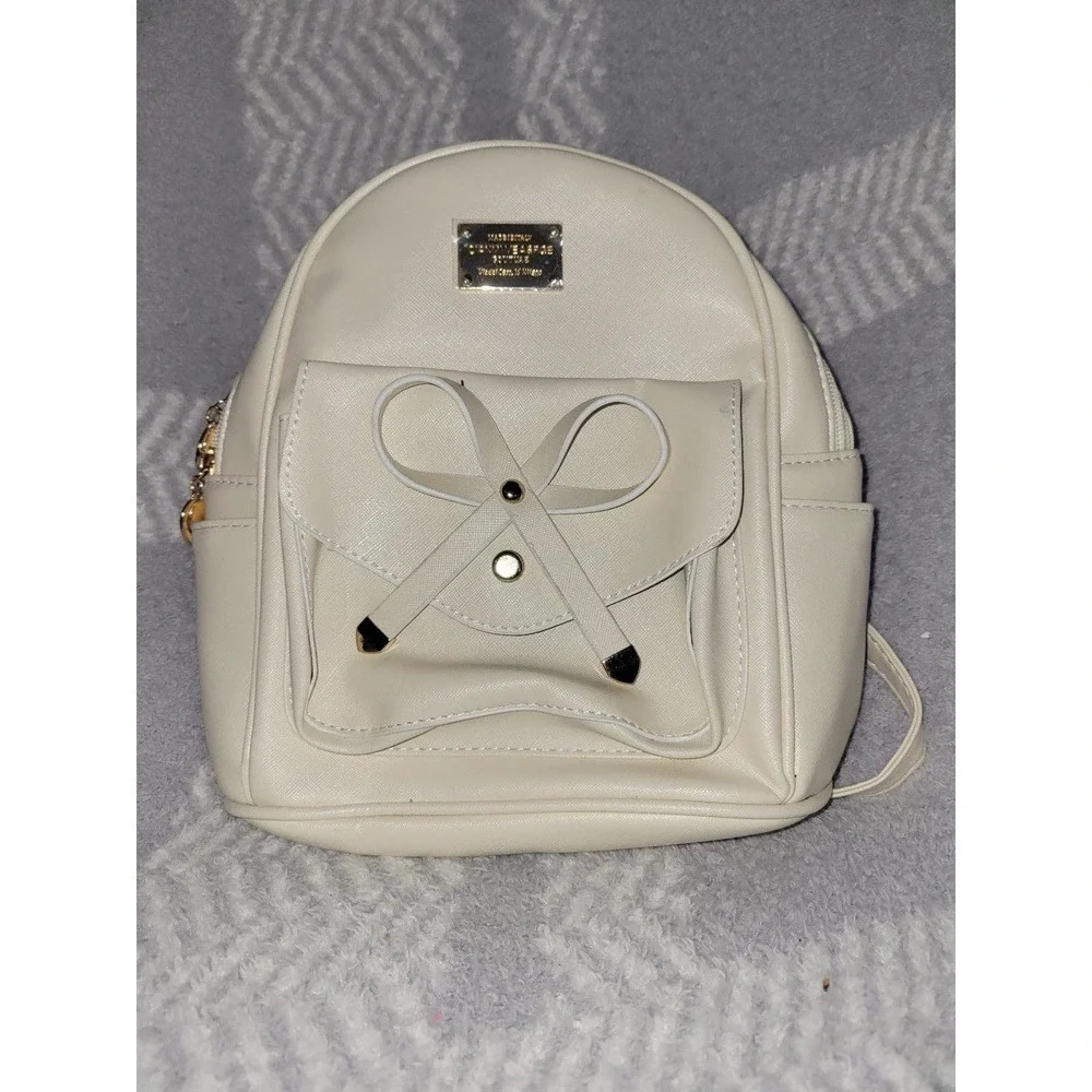 backpack purse